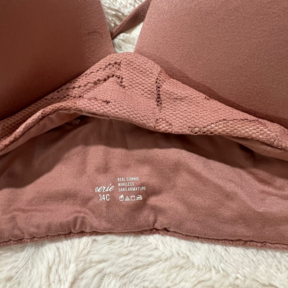 Aerie Razorback Bra - Picture 3 of 3